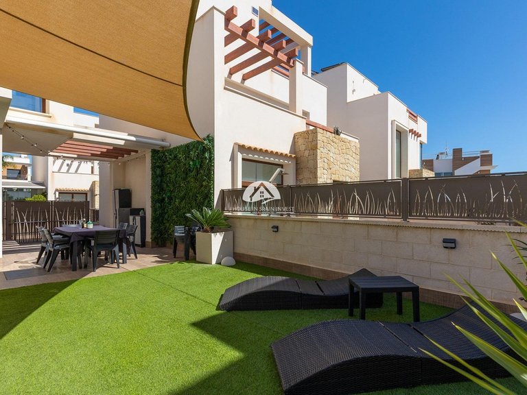 Villa for Sale in Pueblo bravo Rojales - Ciudad Quesada, Alicante 32