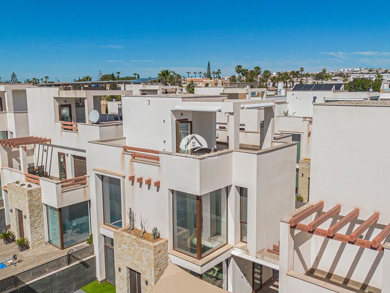 Villa for Sale in Pueblo bravo Rojales - Ciudad Quesada, Alicante 37