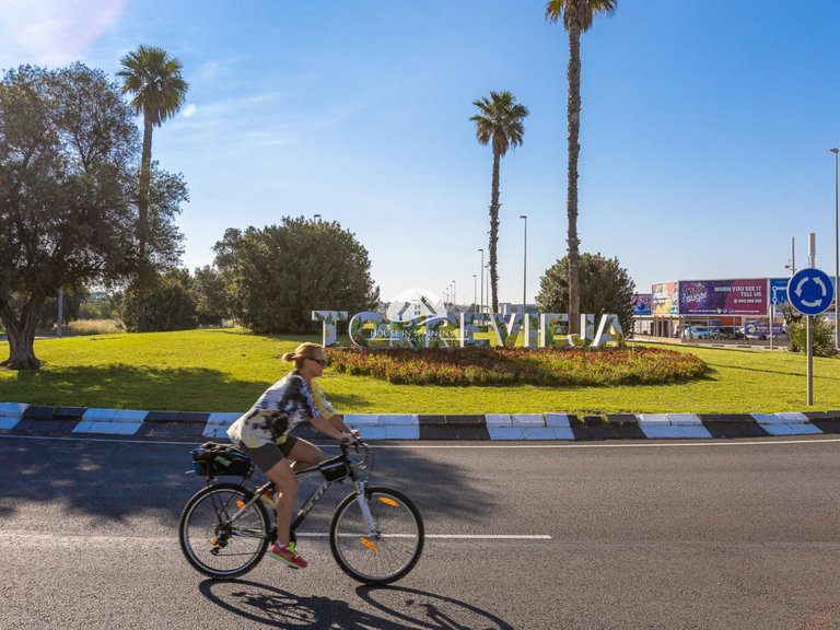 Apartment for Sale in Carrefour Torrevieja, Alicante 37