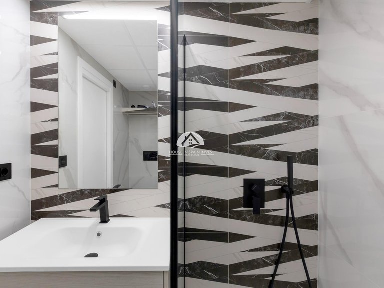 Apartment for Sale in EL RASO Guardamar Del Segura, Alicante 28