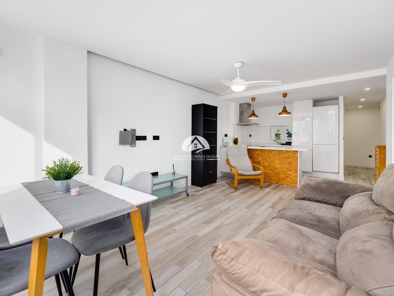 Apartment for Sale in Punta Prima Torrevieja, Alicante 2