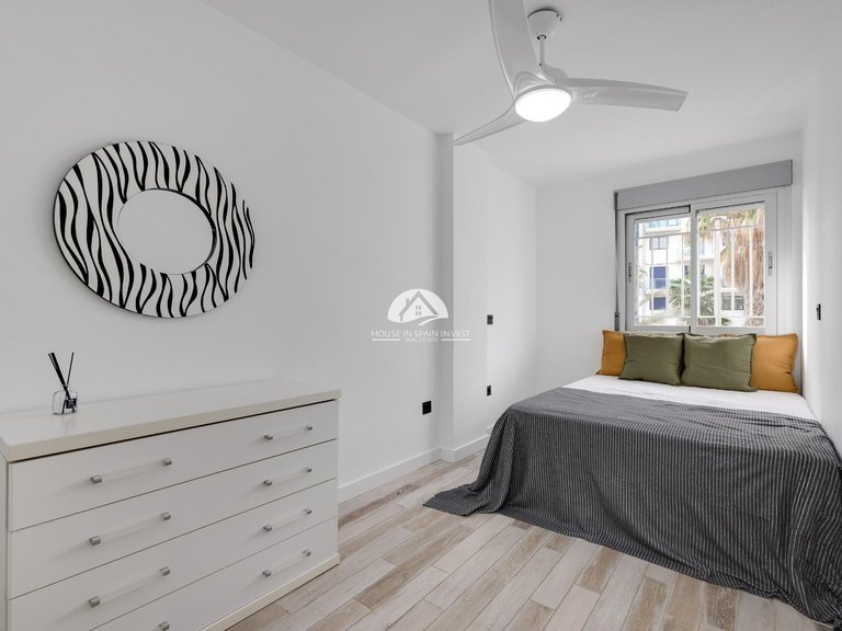 Apartment for Sale in Punta Prima Torrevieja, Alicante 5