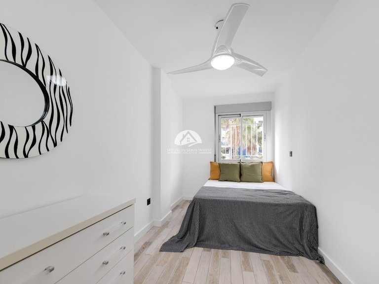 Apartment for Sale in Punta Prima Torrevieja, Alicante 21