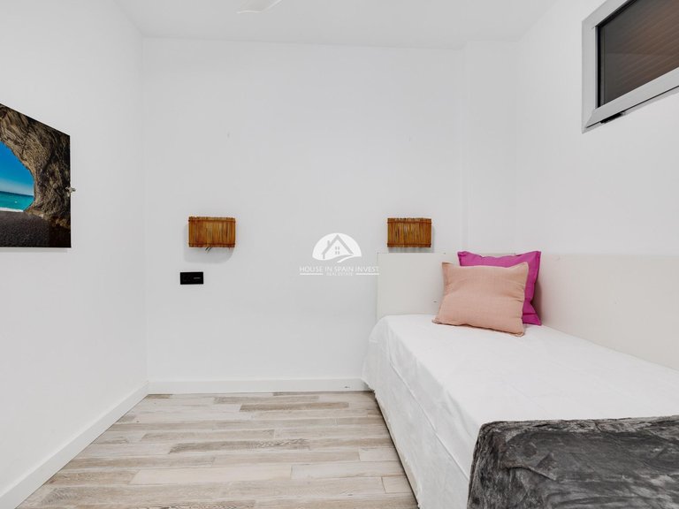 Apartment for Sale in Punta Prima Torrevieja, Alicante 26