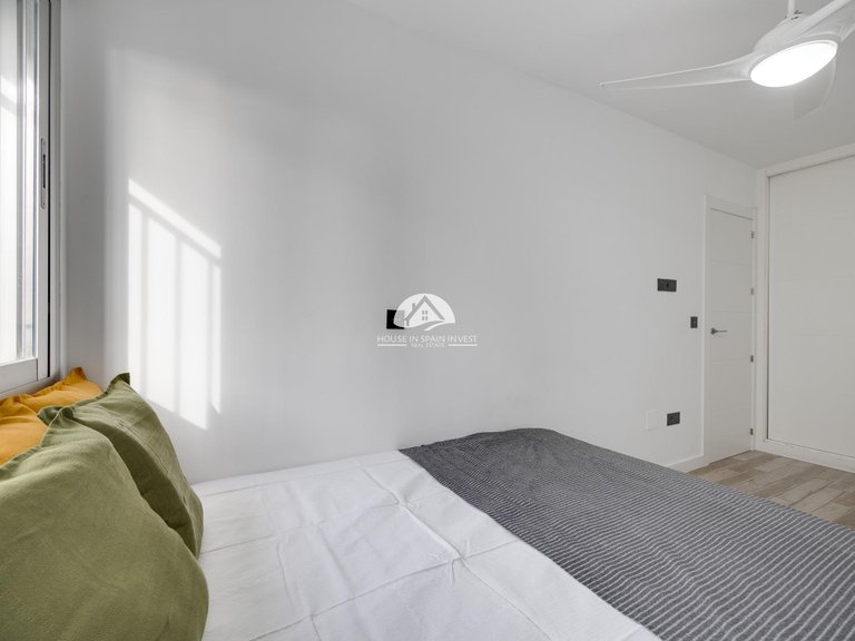 Apartment for Sale in Punta Prima Torrevieja, Alicante 29