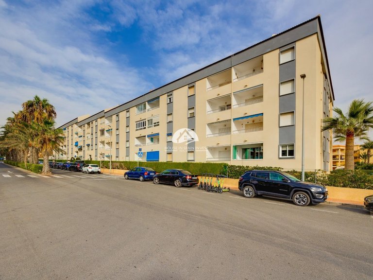 Apartment for Sale in Punta Prima Torrevieja, Alicante 35