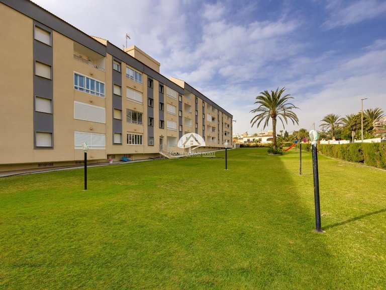 Apartment for Sale in Punta Prima Torrevieja, Alicante 43