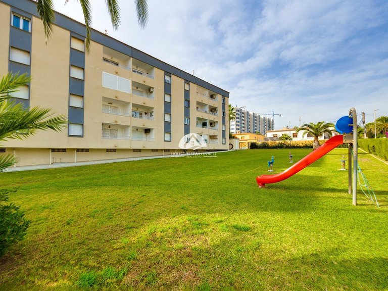 Apartment for Sale in Punta Prima Torrevieja, Alicante 46