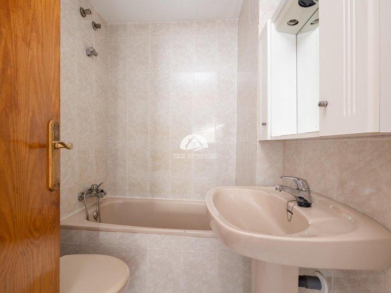 Apartment for Sale in Centro Torrevieja, Alicante 8