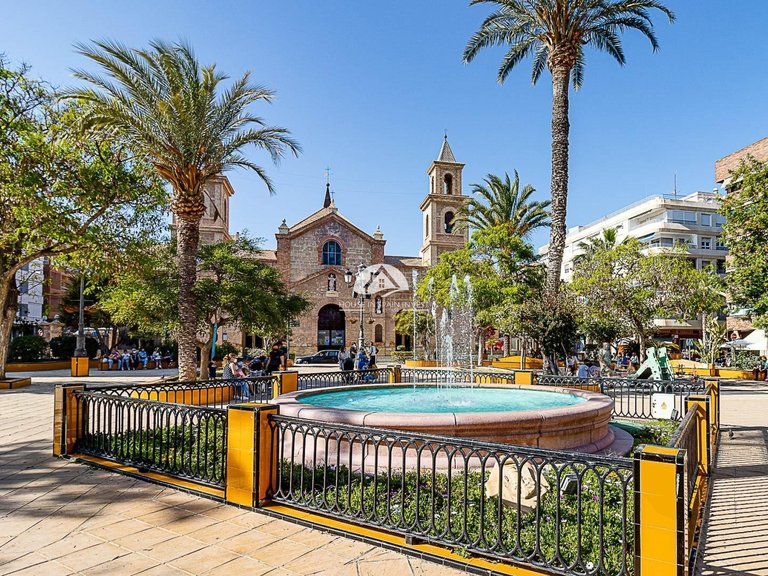 Apartment for Sale in El Acequión - Los Náufragos Torrevieja, Alicante 25