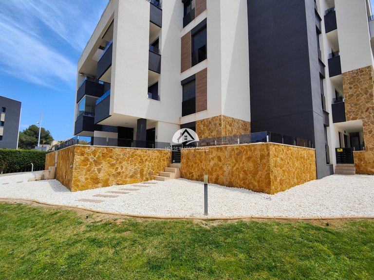 Apartment for Sale in Los Altos Orihuela Costa, Alicante 35
