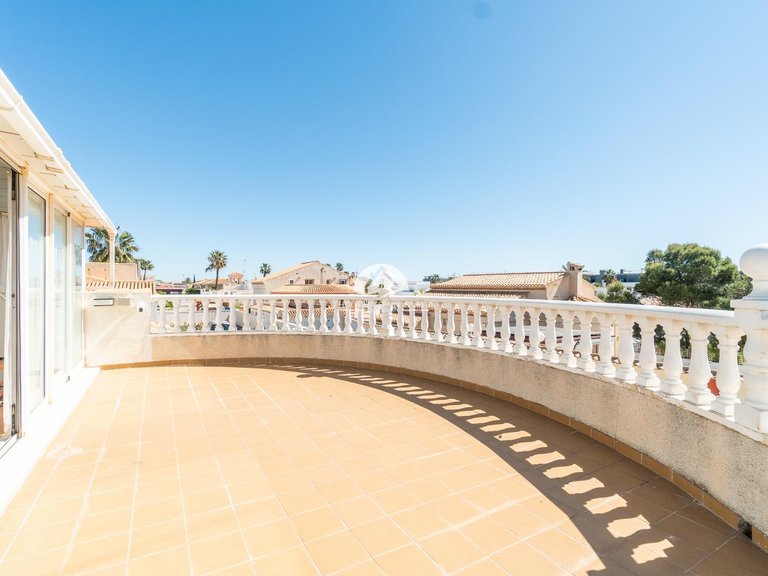 Villa for Sale in Playa Flamenca Orihuela Costa, Alicante 36