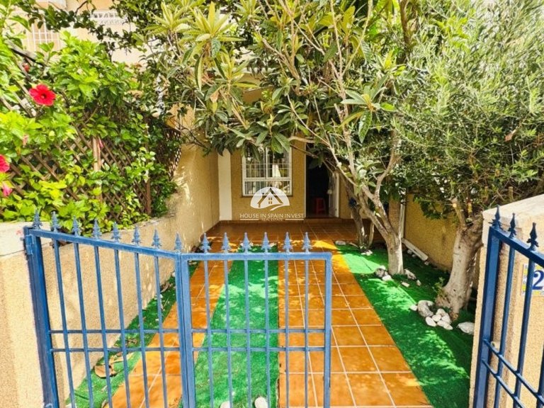 Town House for Sale in Aguas Nuevas - Sector 25 Torrevieja, Alicante 5