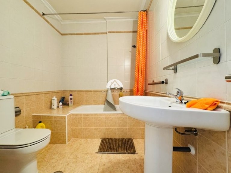 Town House for Sale in Aguas Nuevas - Sector 25 Torrevieja, Alicante 21