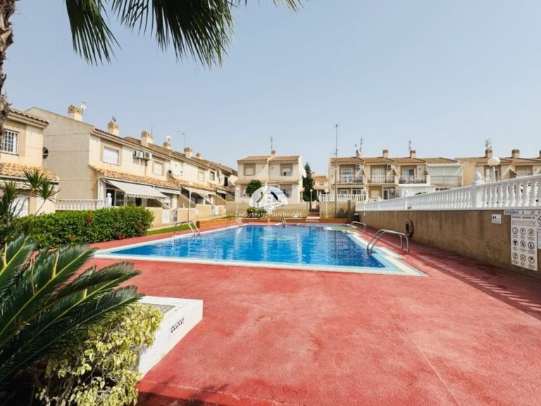Town House for Sale in Aguas Nuevas - Sector 25 Torrevieja, Alicante 32