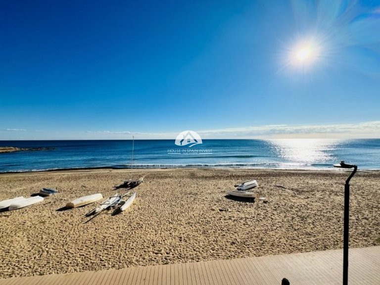 Apartment for Sale in La Mata Torrevieja, Alicante 16