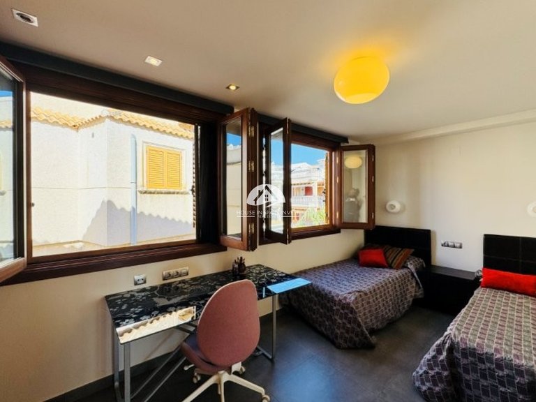 Town House for Sale in Los secanos Guardamar Del Segura, Alicante 47