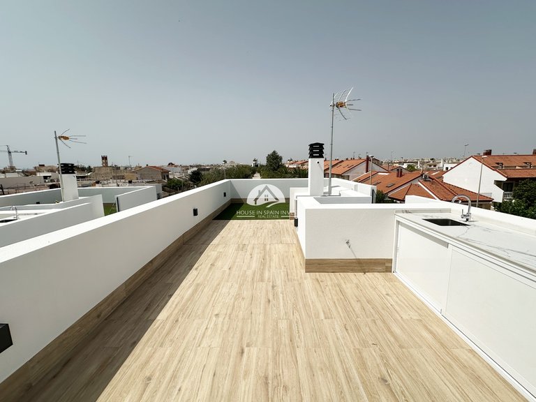 Villa for Sale in Torre de la Horadada Pilar De La Horadada, Alicante 5