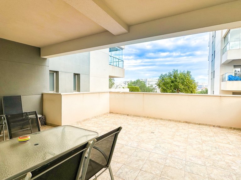 Apartment for Sale in Villamartín - Las Filipinas Orihuela Costa, Alicante 1