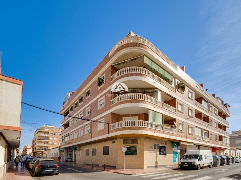 Apartment for Sale in Puerto deportivo marina salinas Torrevieja, Alicante 1