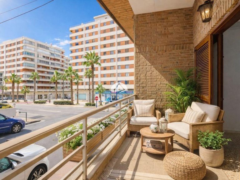 Apartment for Sale in El Acequión - Los Náufragos Torrevieja, Alicante 1
