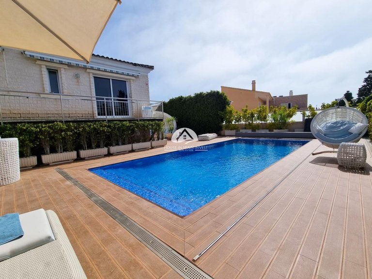 Villa for Sale in La Mata Torrevieja, Alicante 4