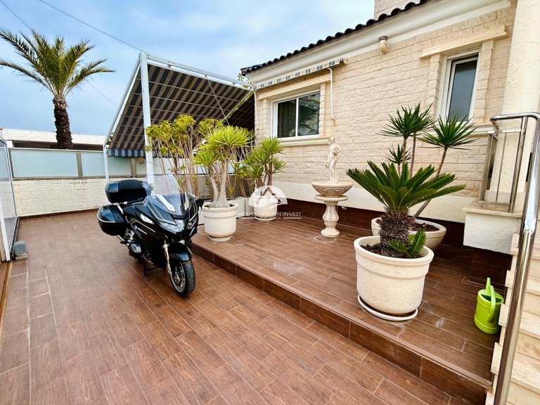 Villa for Sale in La Mata Torrevieja, Alicante 16