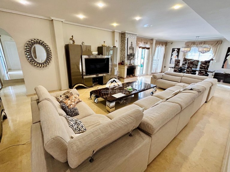 Villa for Sale in La Mata Torrevieja, Alicante 50