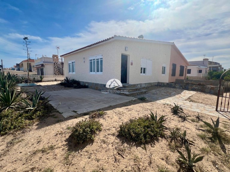 Villa for Sale in La Mata Torrevieja, Alicante 23