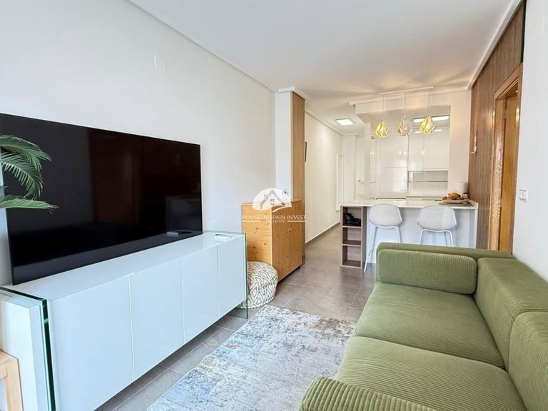 Apartment for Sale in El Acequión - Los Náufragos Torrevieja, - 11