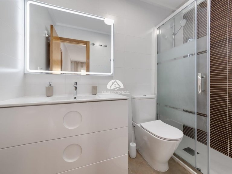 Apartment for Sale in El Acequión - Los Náufragos Torrevieja, - 26