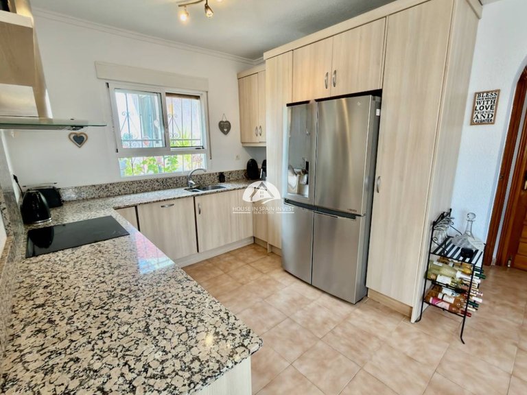 Villa for Sale in Ciudad Quesada Rojales - Ciudad Quesada, Alicante 8