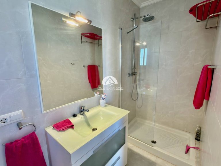 Villa for Sale in Ciudad Quesada Rojales - Ciudad Quesada, Alicante 14