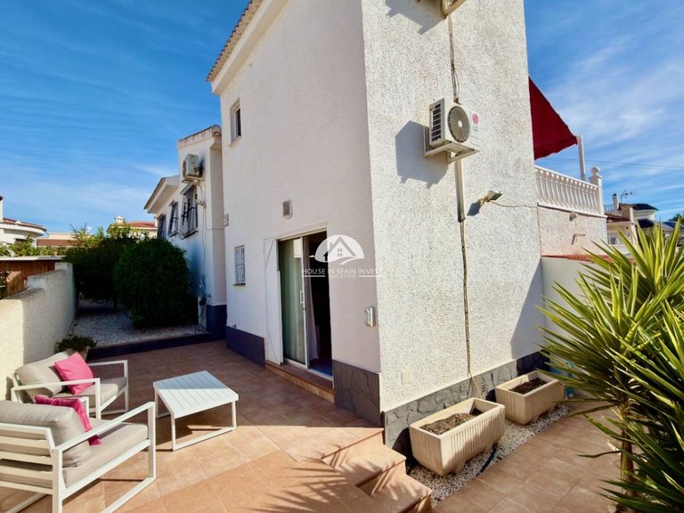 Villa for Sale in Ciudad Quesada Rojales - Ciudad Quesada, Alicante 15