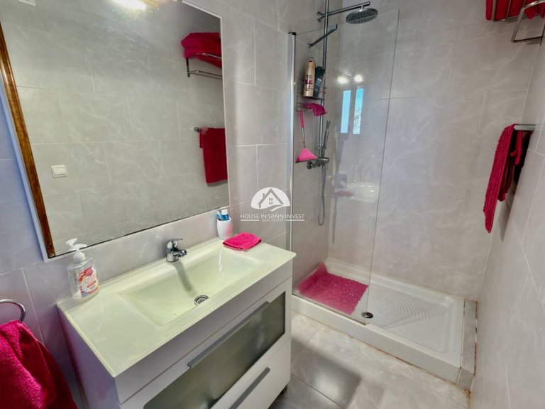 Villa for Sale in Ciudad Quesada Rojales - Ciudad Quesada, Alicante 20
