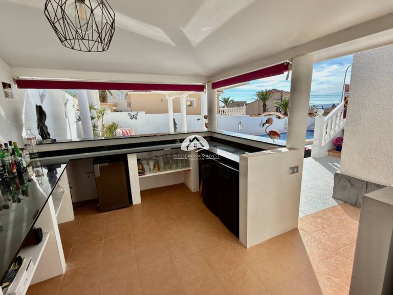 Villa for Sale in Ciudad Quesada Rojales - Ciudad Quesada, Alicante 27