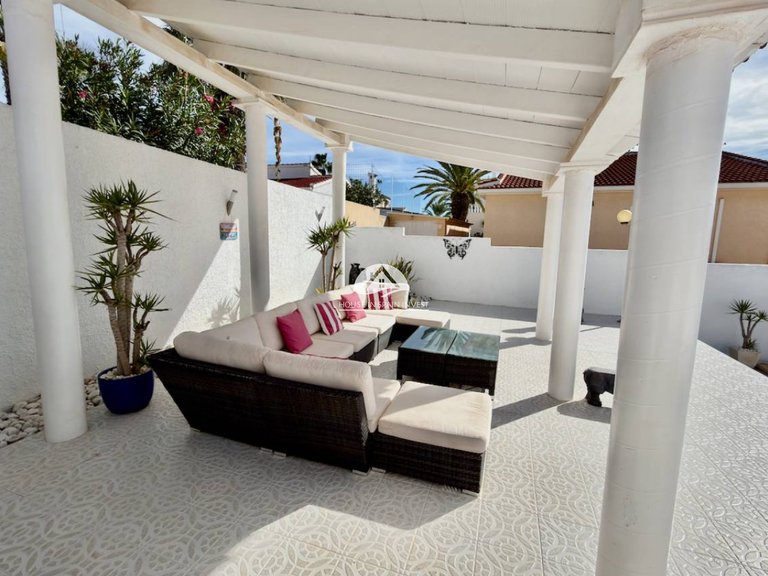 Villa for Sale in Ciudad Quesada Rojales - Ciudad Quesada, Alicante 29