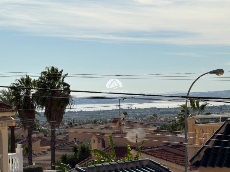 Villa for Sale in Ciudad Quesada Rojales - Ciudad Quesada, Alicante 39