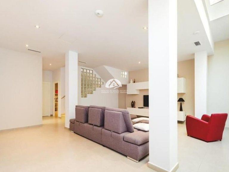 Villa for Sale in Torrevieja Torrevieja, Alicante 17