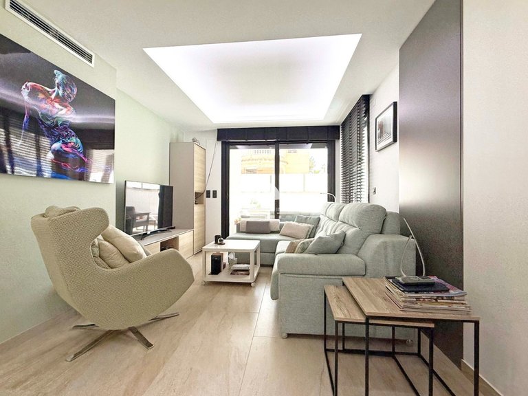 Villa for Sale in Villamartín - Las Filipinas Orihuela Costa, Alicante 4