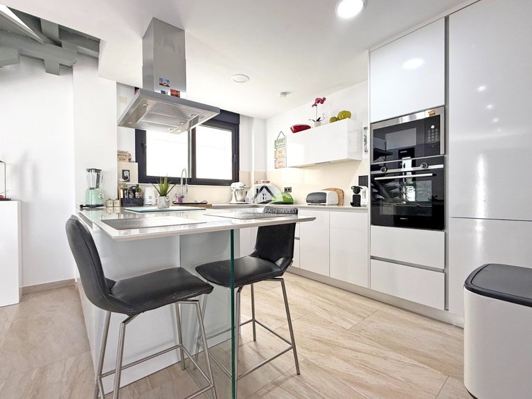 Villa for Sale in Villamartín - Las Filipinas Orihuela Costa, Alicante 6