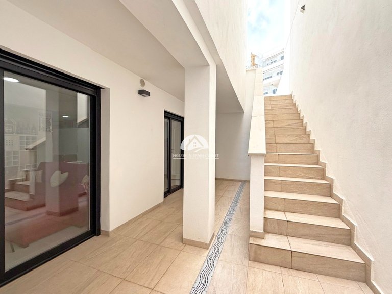 Villa for Sale in Villamartín - Las Filipinas Orihuela Costa, Alicante 22