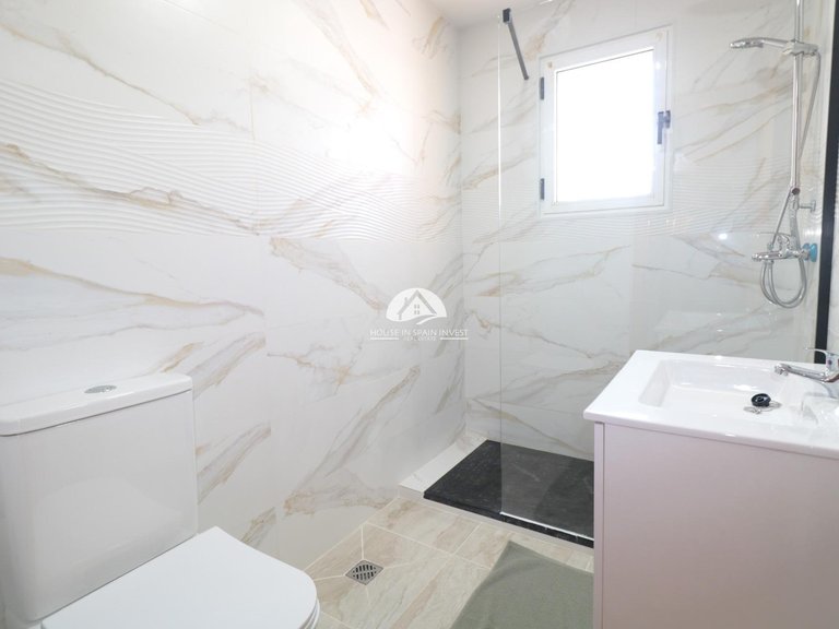 Villa for Sale in La Siesta - El Salado - Torreta Torrevieja, Alicante 10