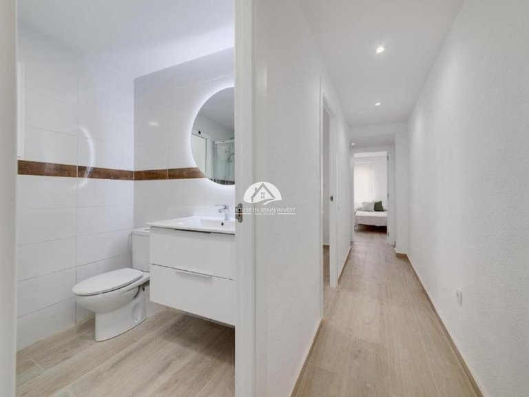 Apartment for Sale in Playa del Cura Torrevieja, Alicante 26