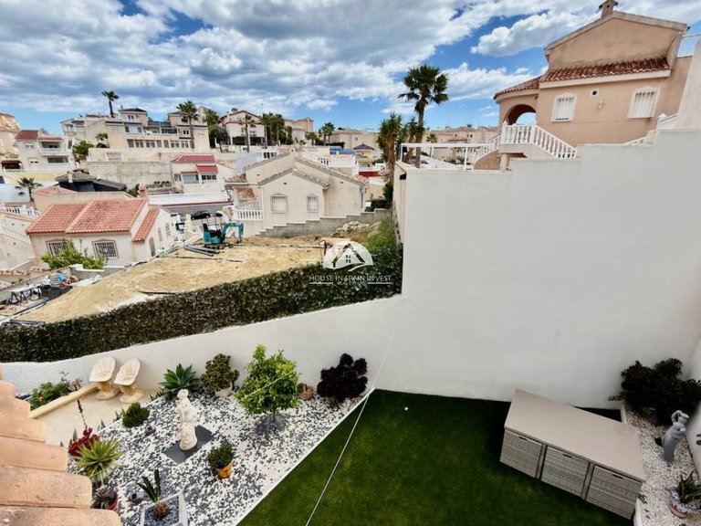 Villa for Sale in Ciudad Quesada Rojales - Ciudad Quesada, Alicante 25