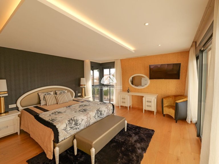 Villa for Sale in Torrevieja Torrevieja, Alicante 10