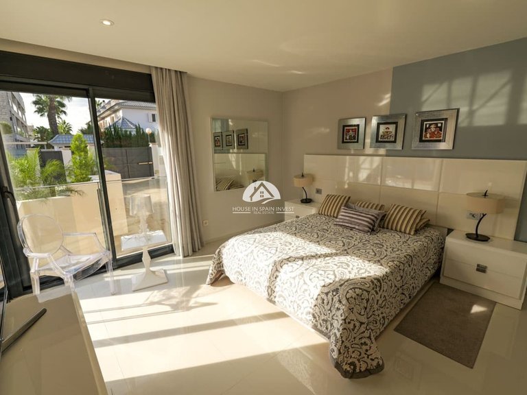 Villa for Sale in Torrevieja Torrevieja, Alicante 15