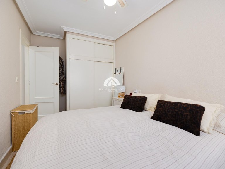 Apartment for Sale in El Acequión - Los Náufragos Torrevieja, Alicante 24