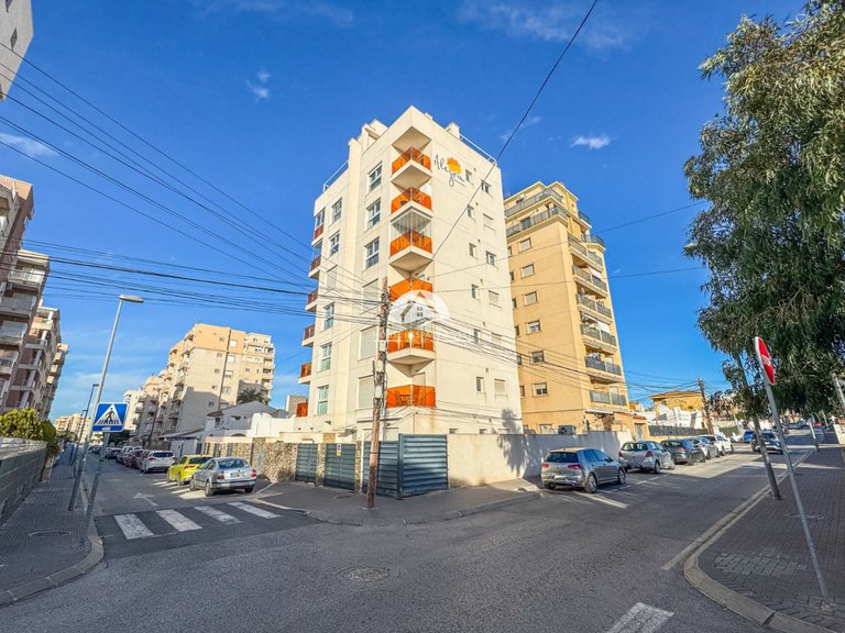 Apartment for Sale in Torrevieja Torrevieja, Alicante 2