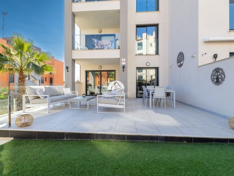 Apartment for Sale in Villamartín - Las Filipinas Orihuela Costa, Alicante 1